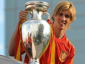 Tây Ban Nha đang là nhà ĐKVĐ châu Âu. Ảnh: AP