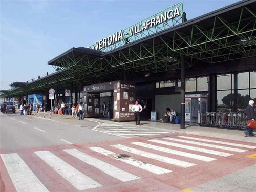 Sân bay Verona