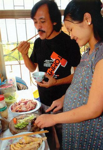 Giang còi hạnh phúc bên cô dâu mới