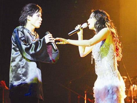 Tùng Dương và Hồ Quỳnh Hương, những ca sĩ biểu diễn khá thành công trong Bài hát Việt. Ảnh: VNN