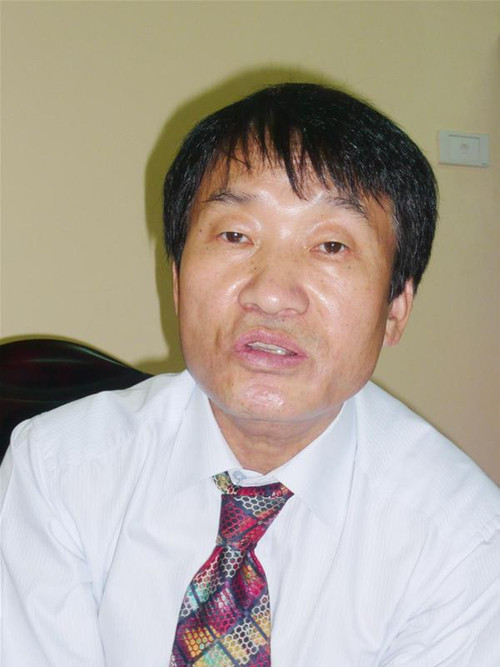 Ông Lee Myung Hee Ông Lee Myung Hee