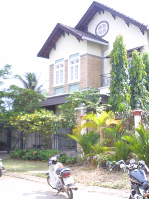 Cơ ngơi của ông Thành Cơ ngơi của ông Thành