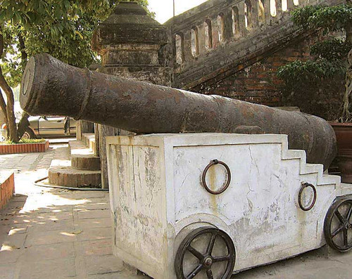 Khẩu súng thần công của tướng Chu Huy Mân đang được trưng bày tại bảo tàng Khẩu súng thần công của tướng Chu Huy Mân đang được trưng bày tại bảo tàng