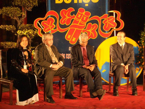 Giao lưu với đại diện của các trường có nhiều du học sinh Việt Nam theo học.