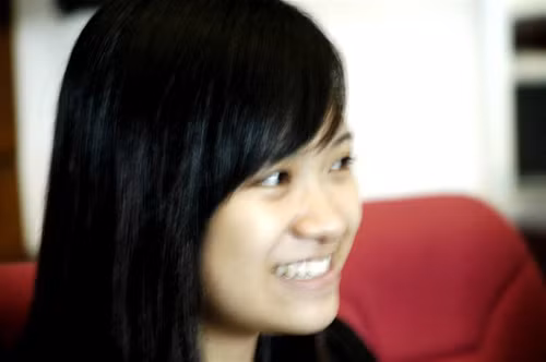 Ngô Phương Thơ- Đại học Mount Holyoke Mỹ