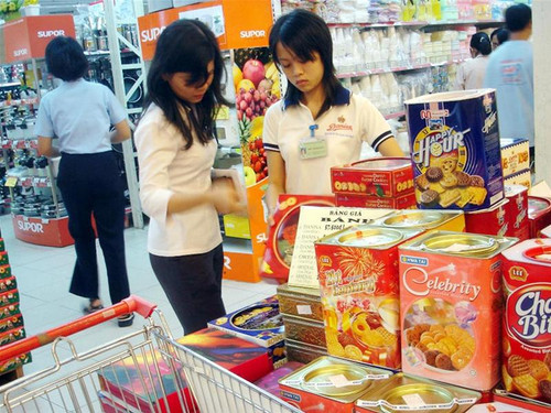 Thời điểm mở cửa thị trường bán lẻ chỉ còn tính bằng ngày nhưng quy định pháp lý về mở điểm bán lẻ vẫn chưa rõ ràng. Ảnh: Đại Dương