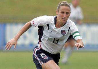 Đội trưởng đội tuyển bóng đá nữ Mỹ Kristine Lily