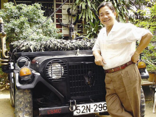 Anh Hoàng Văn Cường và chiếc xe gắn bó hơn 30 năm