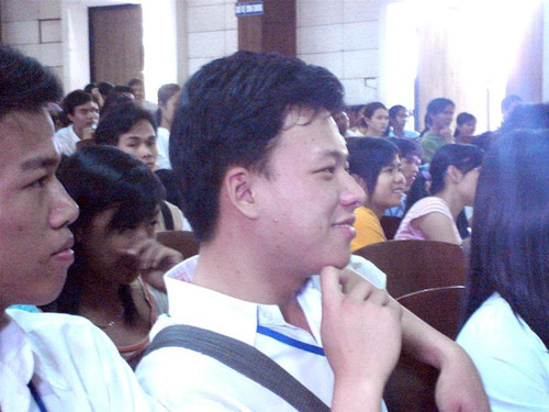 Diễn đàn thu hút rất đông sinh viên tham dự Diễn đàn thu hút rất đông sinh viên tham dự