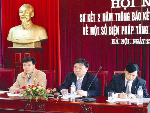 Từ trái sang phải: Các đồng chí Võ Văn Thưởng, Đỗ Quý Doãn, Lê Mạnh Hùng tại Hội nghị Ảnh: Phạm Yên Từ trái sang phải: Các đồng chí Võ Văn Thưởng, Đỗ Quý Doãn, Lê Mạnh Hùng tại Hội nghị Ảnh: Phạm Yên