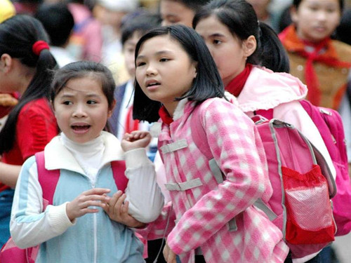 Bố mẹ cần quan tâm đến những trạng thái tâm lý của trẻ (Ảnh chỉ để minh họa) - Ảnh: Hồng Vĩnh.