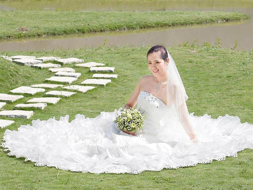 Á hậu Vi Thị Đông