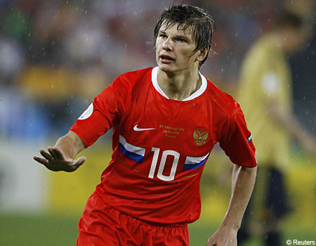 Arshavin xứng đáng là thủ lĩnh đội tuyển Nga. Ảnh: Reuters