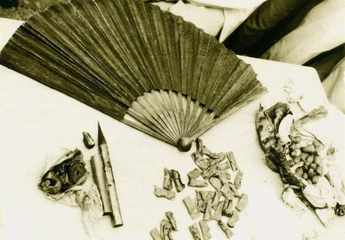 Hiện vật trong ngôi mộ cổ Linh Đường