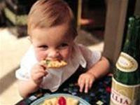 Kết quả nghiên cứu của Viện Dinh dưỡng gần đây cho thấy trẻ em dưới 1 tuổi, đặc biệt là dưới 6 tháng tuổi ở nước ta có tỷ lệ thiếu vitamin A là 32,7% .