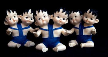 Tượng trẻ em 2 đầu