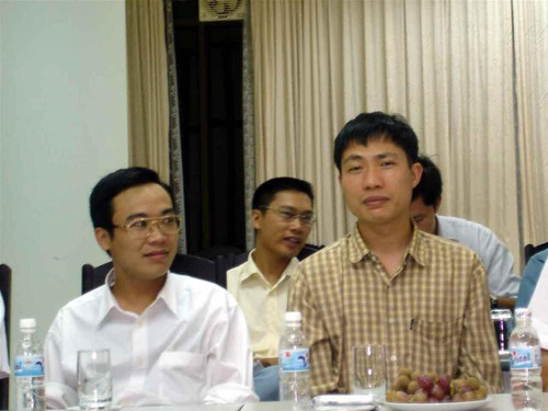 Các nhà kinh tế học trẻ đang học tập và làm việc ở nước ngoài.