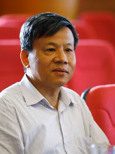 Ông Đặng Đình Đại- Hiệu trưởng trường THPT Nguyễn Gia Thiều Hà Nội
