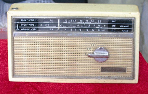 Chiếc đài của tướng Hoàng Văn Thái tặng tướng Trân