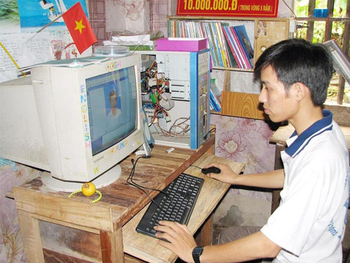 Đức giới thiệu mô hình máy tách hạt ngô trên máy tính