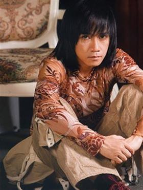 Ca sĩ Minh Thuận, người khép lại dòng nhạc Hoa lời Việt