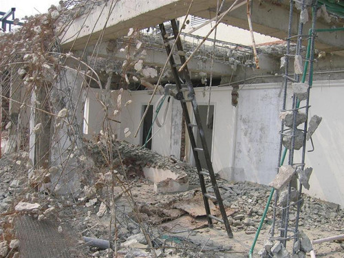 Công trình số 4 đặng Dung tháo dỡ các phần còn lại sai phép Công trình số 4 đặng Dung tháo dỡ các phần còn lại sai phép