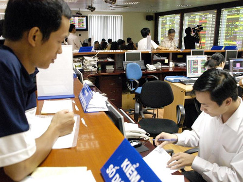 Từ 1/10/2008, các Cty chứng khoán sẽ phải thực hiện quản lý tách biệt tiền giao dịch chứng khoán của nhà đầu tư.