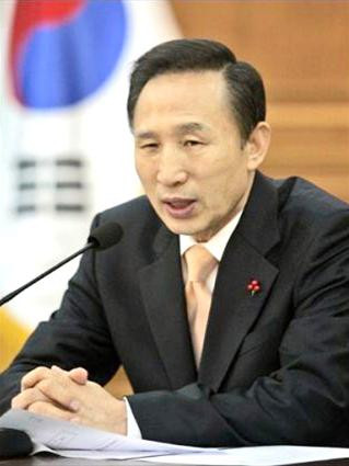 Tổng thống mới đắc cử Lee Myung Bak