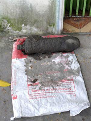 Quả bom đặt tại Trụ sở văn hóa khóm 1, phường 5 (TP Cà Mau) lúc 13 giờ ngày 11/9