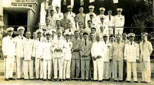 Bức ảnh kỷ luật lễ phong tướng năm 1958 mà Tướng Giáp tặng Bảo tàng.