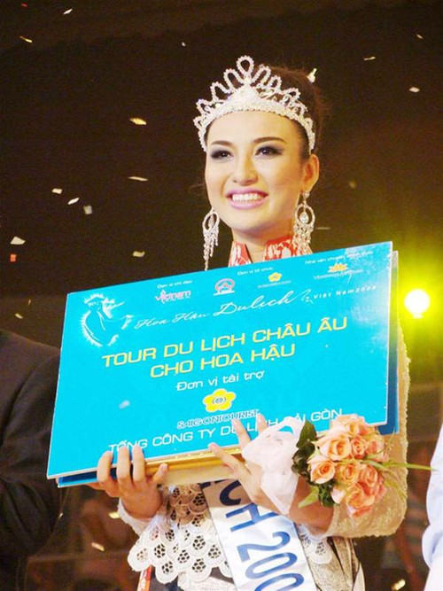 Phan Thị Ngọc Diễm lúc đăng quang Phan Thị Ngọc Diễm lúc đăng quang