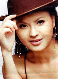 Diễn viên điện ảnh Đinh Thoại Yến Vy, một gái bán dâm cao cấp trong đường dây mại dâm cao cấp của Trần Thị Phố Diễn viên điện ảnh Đinh Thoại Yến Vy, một gái bán dâm cao cấp trong đường dây mại dâm cao cấp của Trần Thị Phố