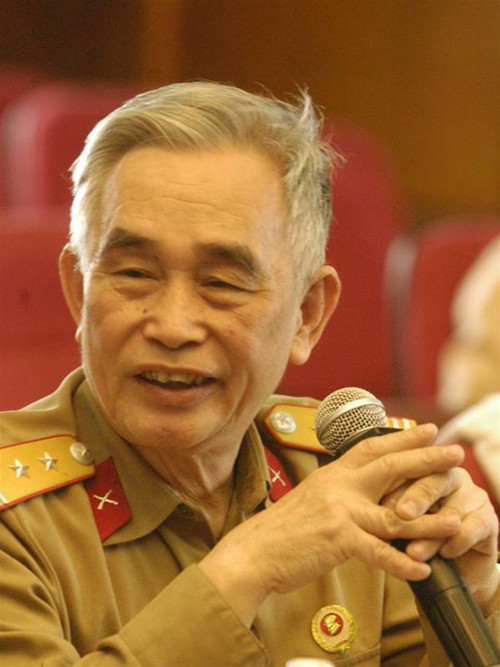 Ông Hoàng Cường, nguyên sỹ quan quân đội, Hà Nội