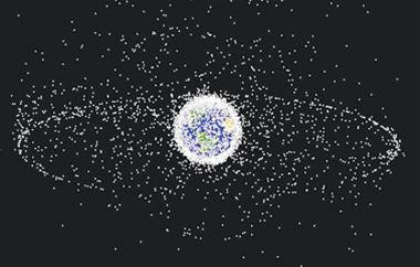 Nguy cơ rác vũ trụ đâm vào trạm không gian và các tàu vũ trụ ngày càng lớn Nguy cơ rác vũ trụ đâm vào trạm không gian và các tàu vũ trụ ngày càng lớn