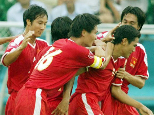Các cầu thủ Việt Nam vui mừng sau chiến thắng. Ảnh: Quốc An