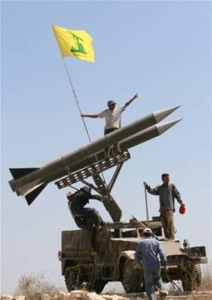 Rocket của lực lượng Hezbollah - ảnh: AP