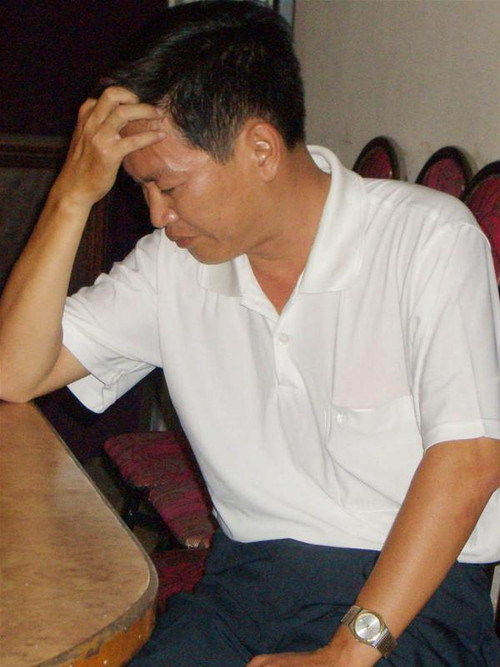 Hành khách Lâm Tấn Ngạn bị tạm giữ vì nói đùa có lựu đạn Ảnh: Đức Nam