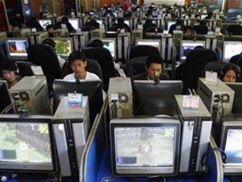 Một tiệm Internet Café ở Yunnan Kunming (Trung Quốc). Ảnh: Reuters Một tiệm Internet Café ở Yunnan Kunming (Trung Quốc). Ảnh: Reuters
