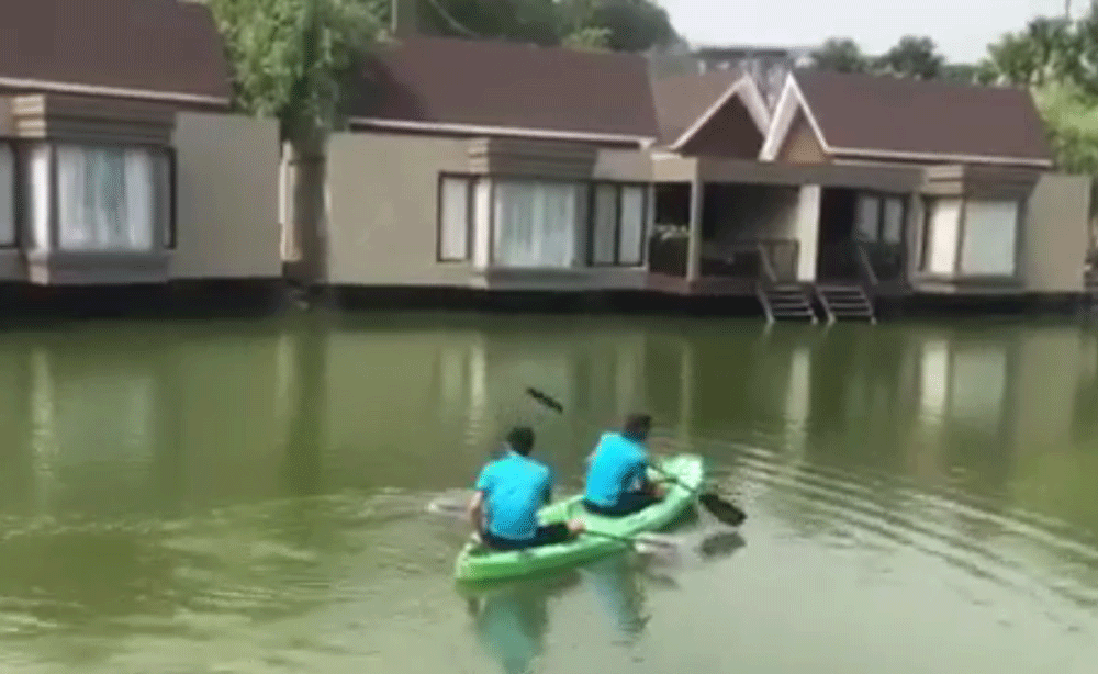 Cầu thủ Olympic Việt Nam chèo thuyền, câu cá sau trận thua Hàn Quốc