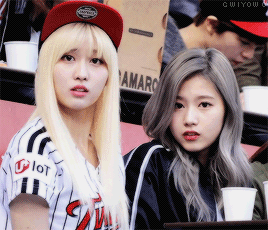 Thời điểm mới ra mắt, nữ thần tượng gốc Nhật Bản từng gây sốt với khoảnh khắc ngồi xem bóng chày trên khán đài.