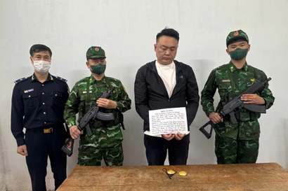 Bắt đối tượng vận chuyển vàng trái phép qua cửa khẩu Móng Cái