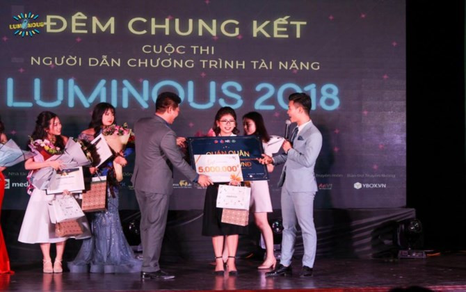 Sinh viên Báo chí giành ngôi Quán quân cuộc thi MC Luminous - Người dẫn chương trình tài năng 2018
