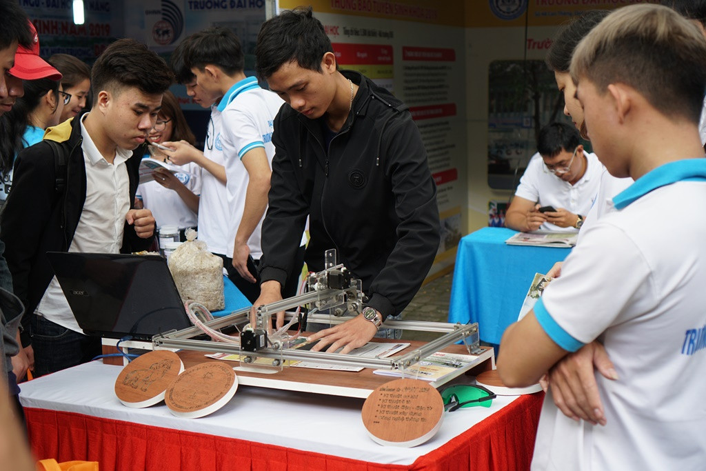 Sôi nổi ngày hội Tư vấn tuyển sinh - Hướng nghiệp 2019