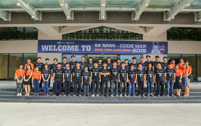 Lập trình viên miền Trung so tài tại Da Nang Code War 2019