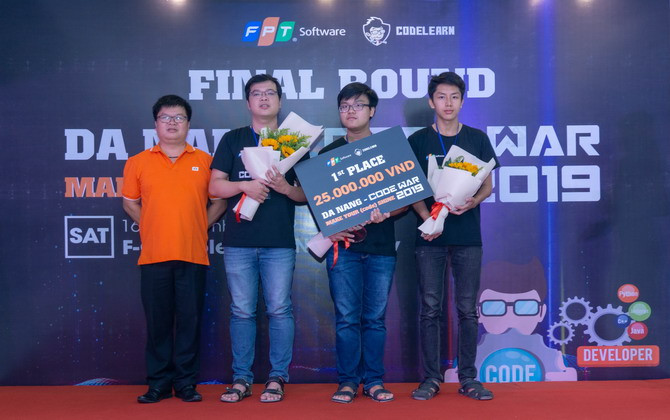 Lập trình viên miền Trung so tài tại Da Nang Code War 2019