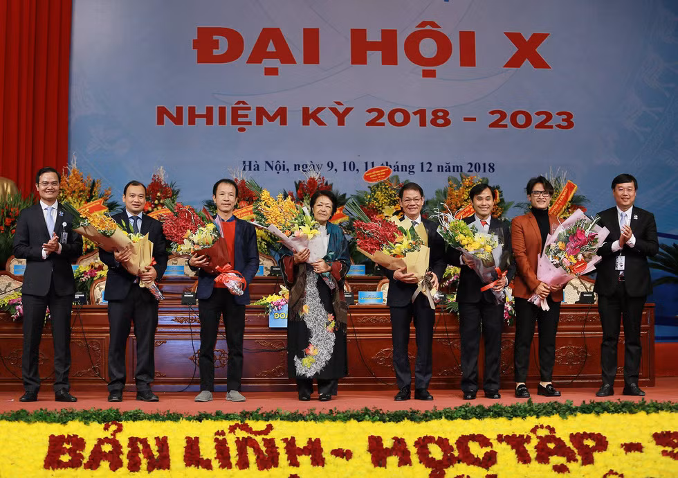 Ra mắt Hội đồng tư vấn, đồng hành với sinh viên Việt Nam