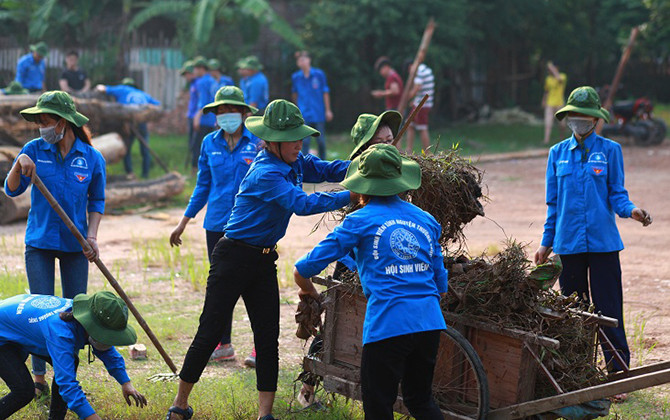 Sinh viên xây dựng nông thôn mới qua Chiến dịch Mùa hè xanh