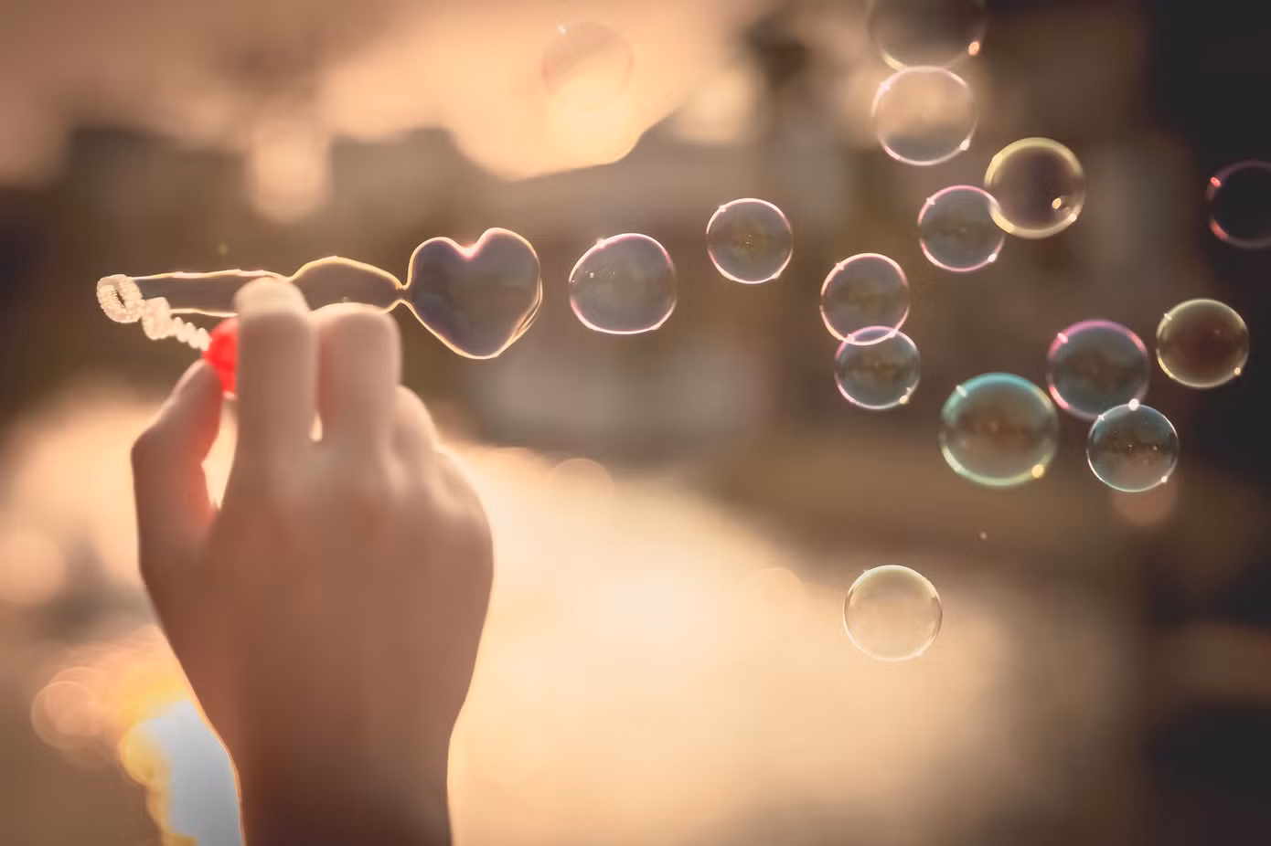 Hãy học cách yêu thương và mỉm cười nhiều hơn!