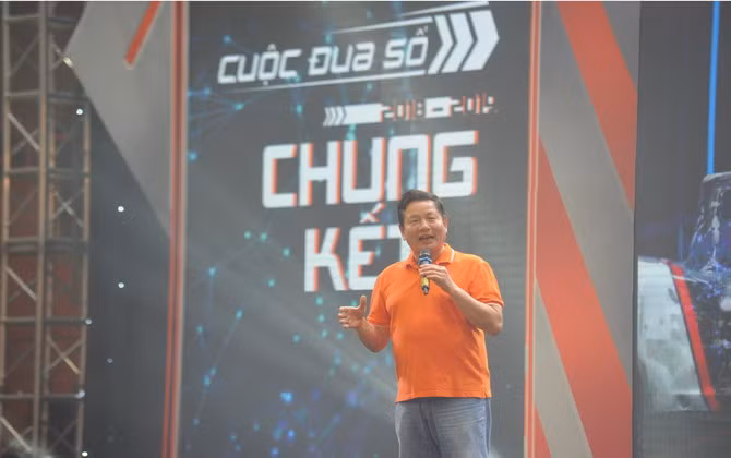 Đội Học viện Kỹ thuật Quân sự lần thứ hai vô địch Cuộc đua số