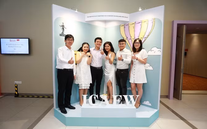Thí sinh Việt Nam giành giải Nhà hùng biện xuất sắc cuộc thi Chiến lược Kinh doanh ICAEW, khu vực Đông Nam Á và Trung Quốc 2019